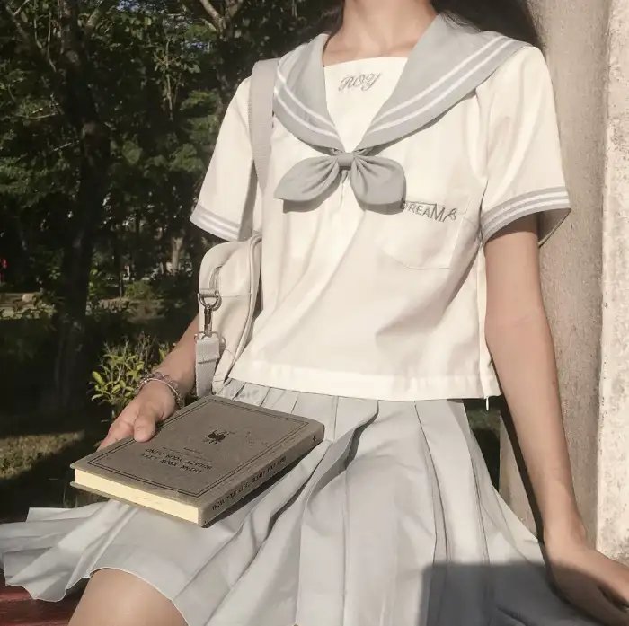 垂乳女